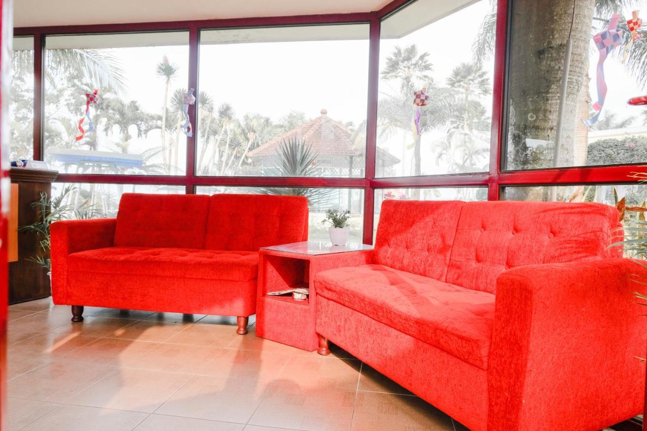 Oyo 803 Toetie Hotel Batu  Extérieur photo