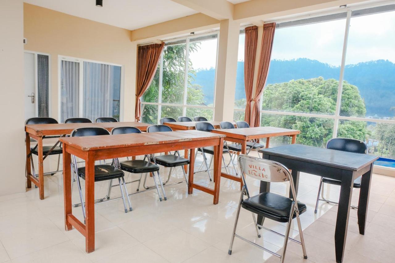 Oyo 803 Toetie Hotel Batu  Extérieur photo